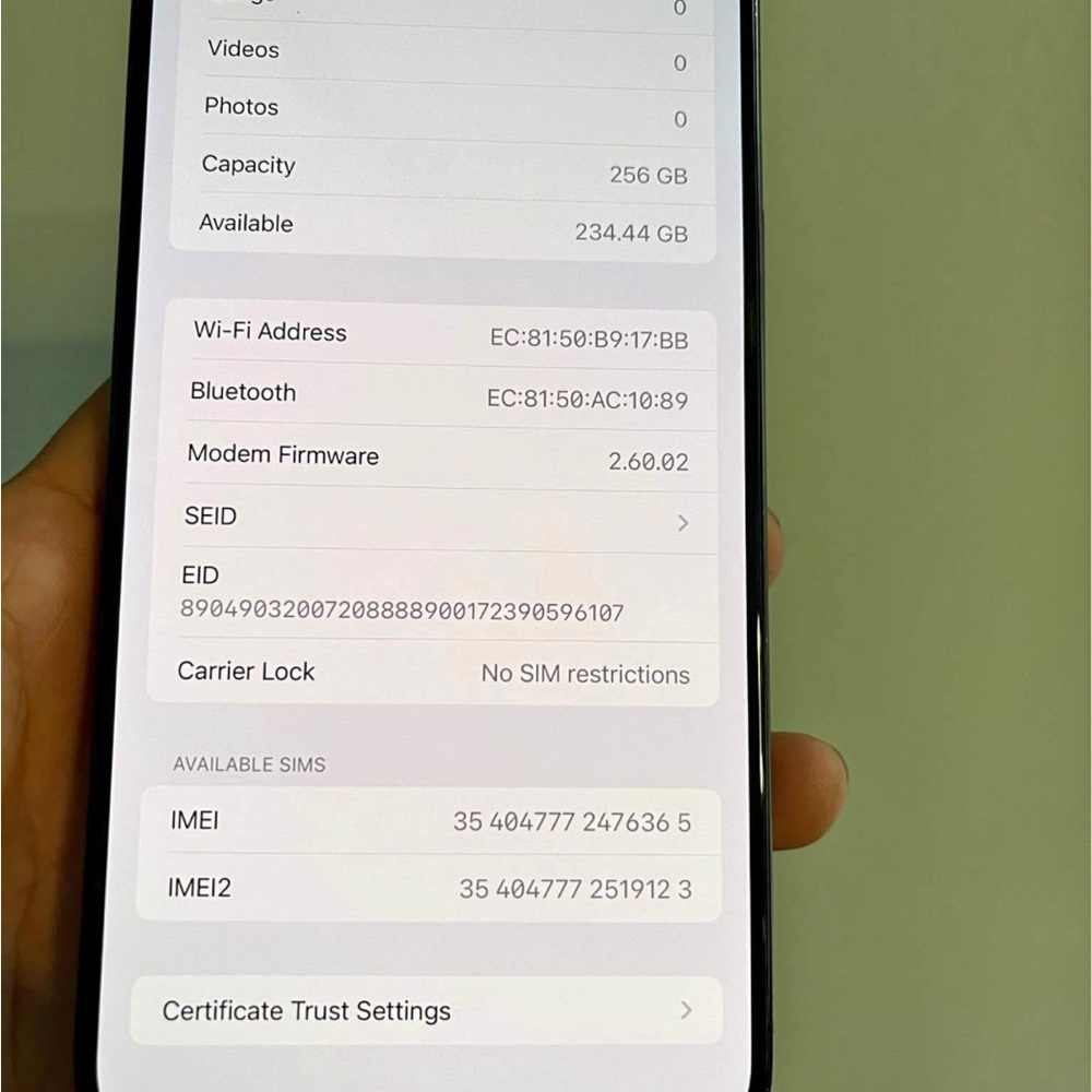 Black Smartphone with 256GB Storage